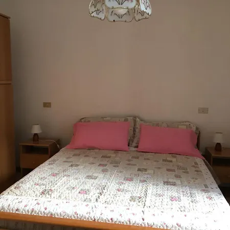 Casa Vacanze - L'ortensia Chiessi