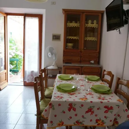 Casa Vacanze - L'ortensia شقة Chiessi